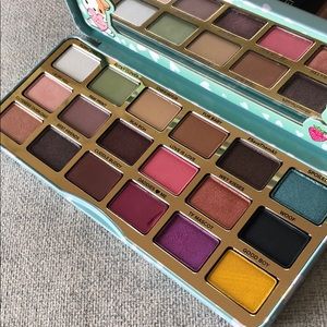 Too Faced Clover Palette